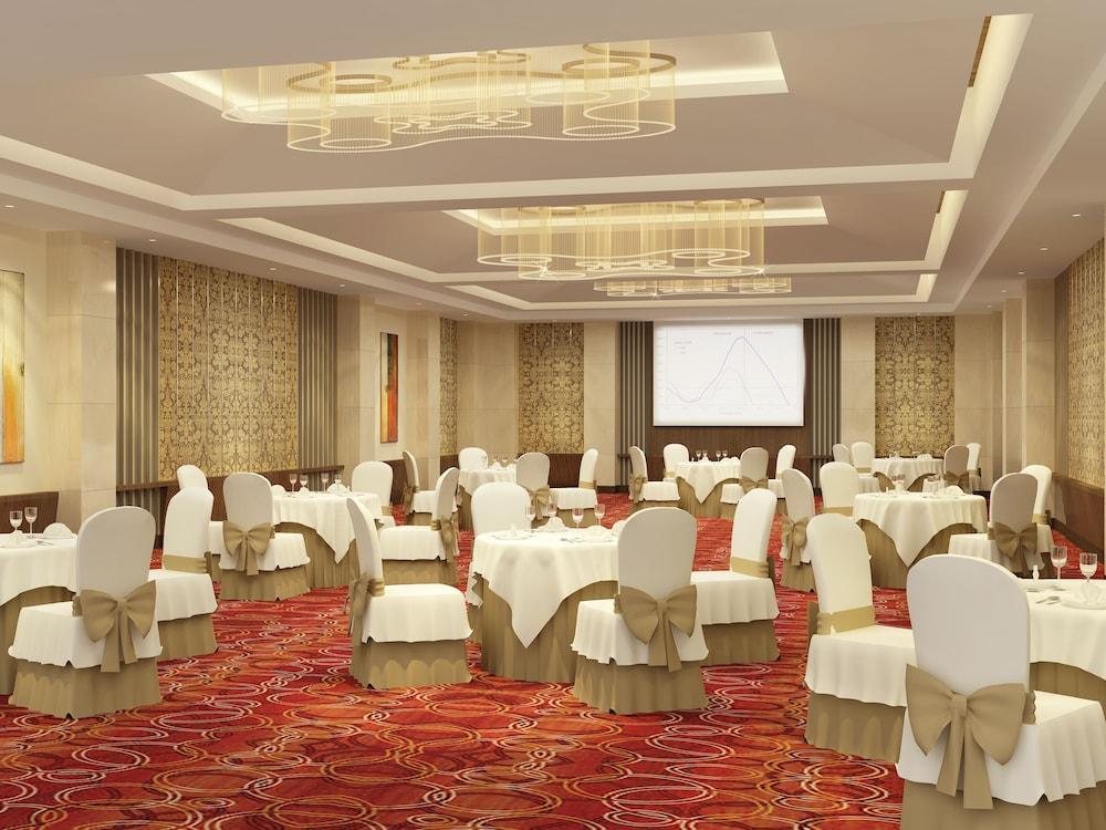 rbd sarovar portico hotel bangalore